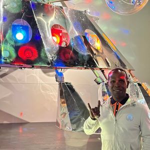 Meet your Posher, Warren